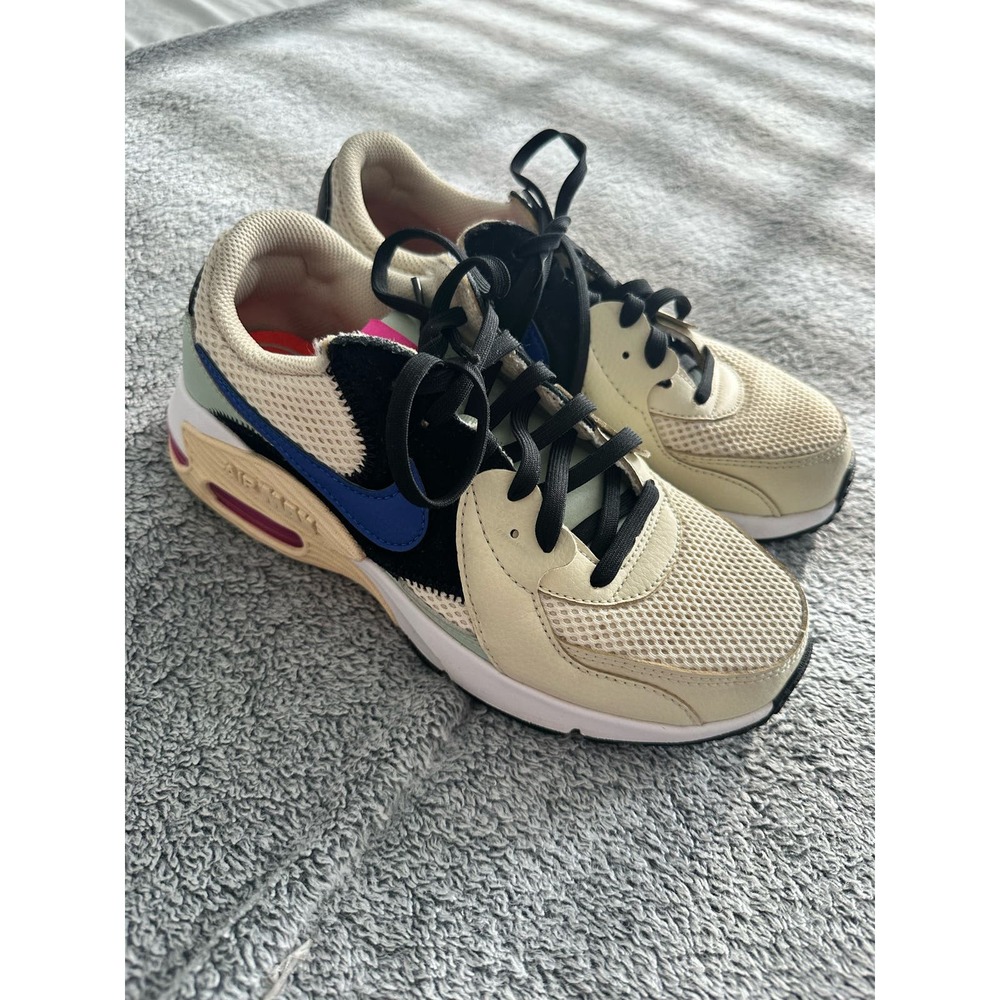 Nike Air Max Excee Women’s 6.5